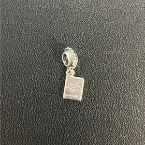 Pandora Passport Charm
